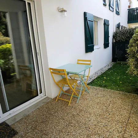 Au Calme Apartment