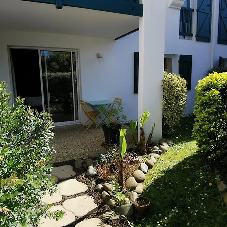 Au Calme Apartment